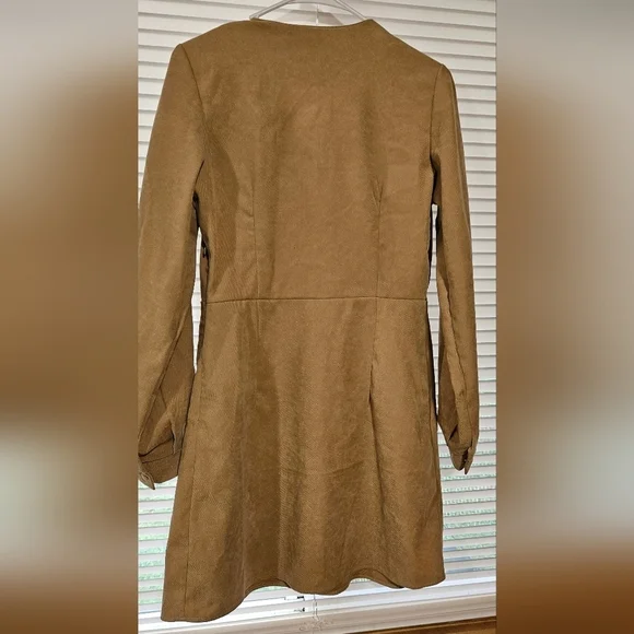 She's Tan Button-Front Dress Size 46 - Picture 4 of 4